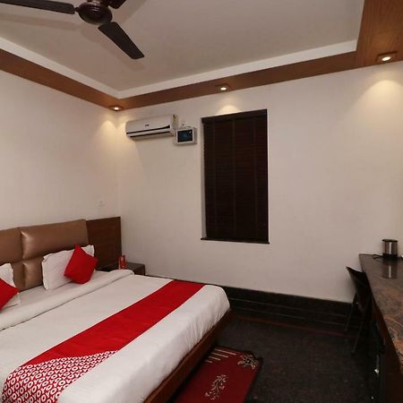 Oyo 10448 Green View Home Stay Dehradun Exterior photo