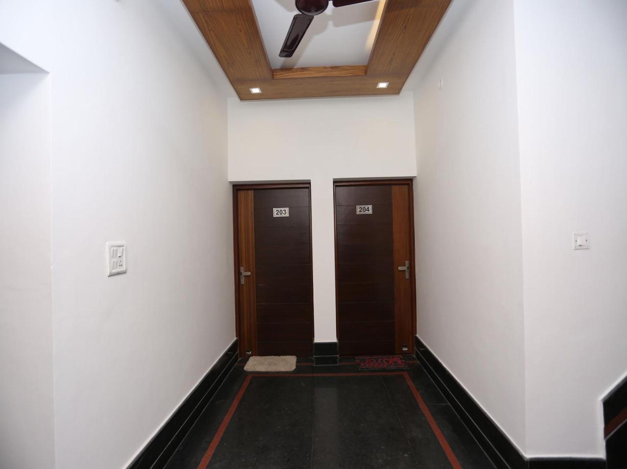 Oyo 10448 Green View Home Stay Dehradun Exterior photo