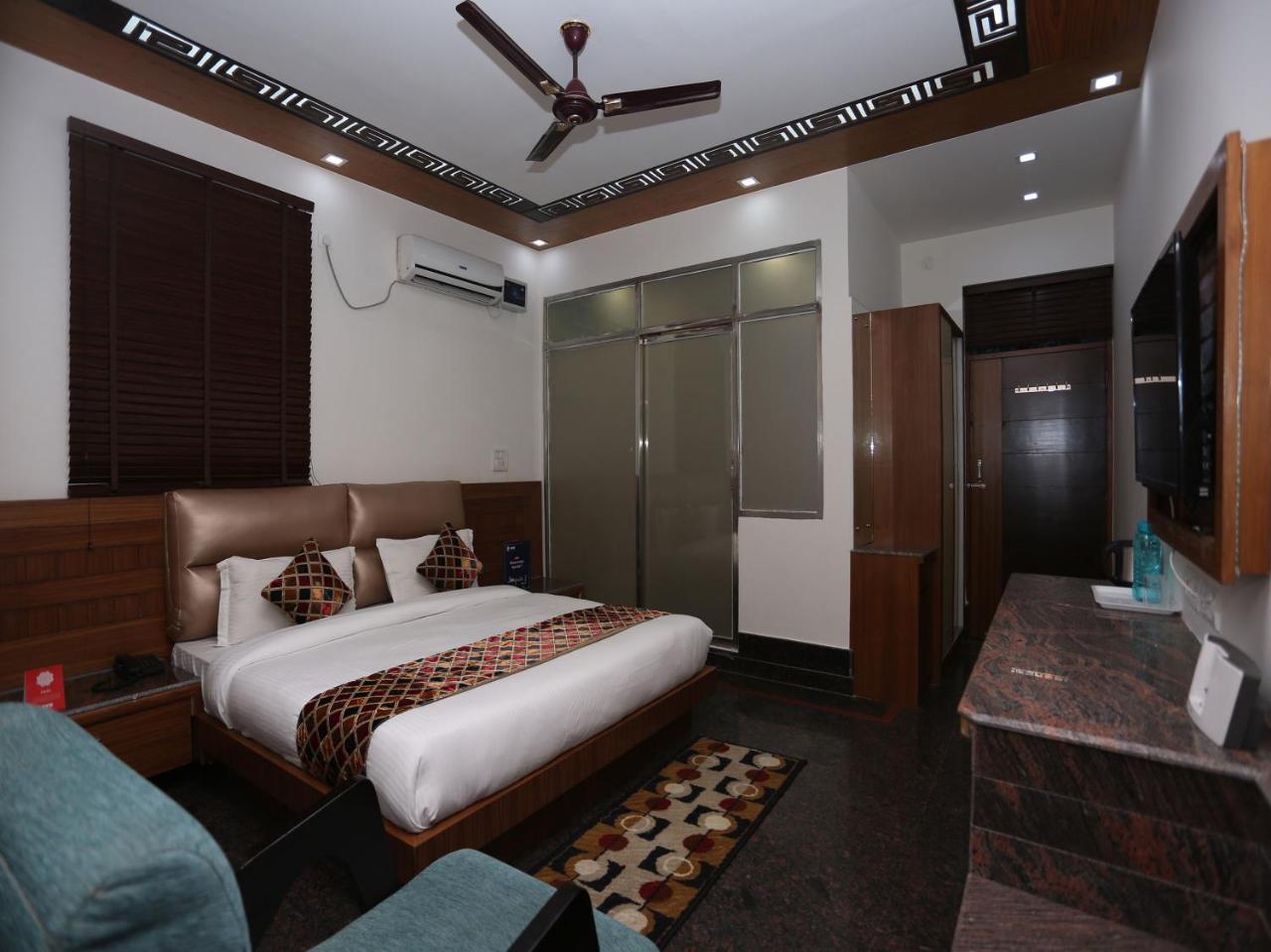 Oyo 10448 Green View Home Stay Dehradun Exterior photo