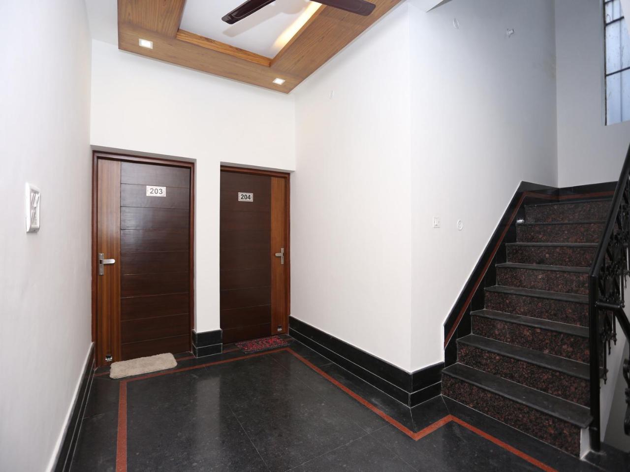 Oyo 10448 Green View Home Stay Dehradun Exterior photo