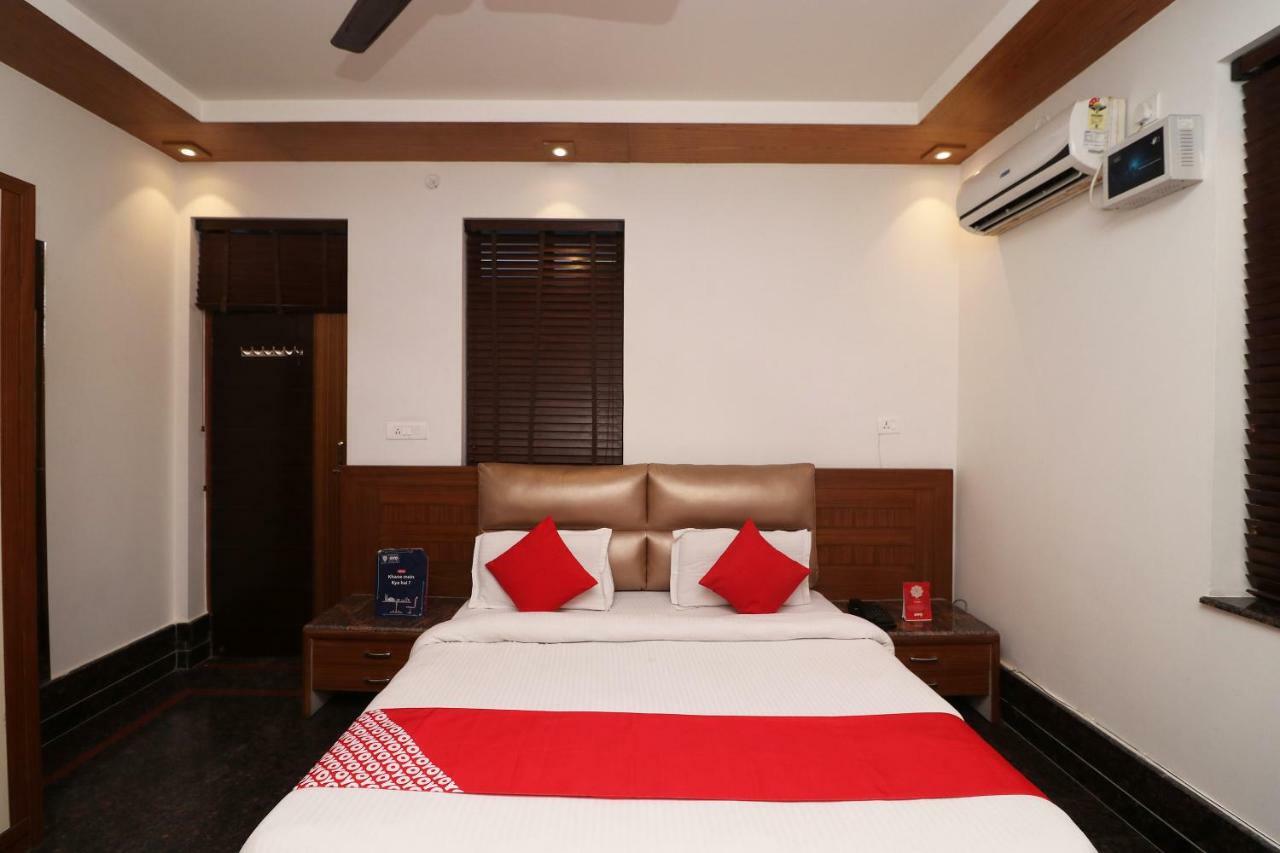 Oyo 10448 Green View Home Stay Dehradun Exterior photo